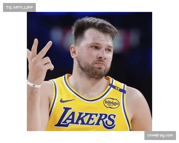 东契奇詹姆斯里夫斯未同场,湖人阵容轮换成NBA焦点话题